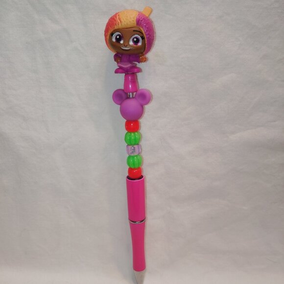 Disney Doorable- Snowanna Rainbeau- Handmade Beaded Pen Wreck-It Ralph - Picture 1 of 2